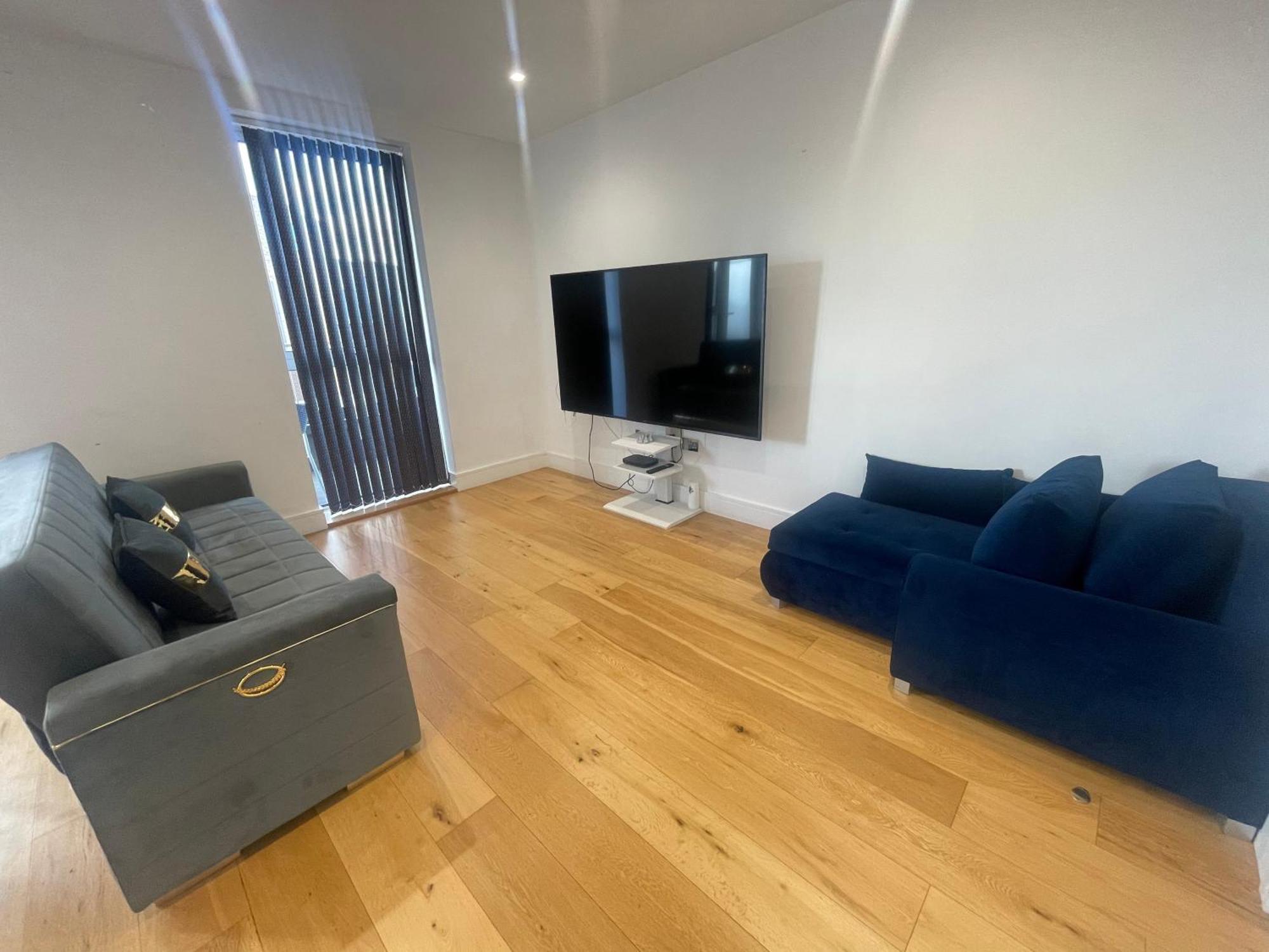 Luxury Top Floor Penthouse Apartment Near Heathrow Лондон Екстер'єр фото